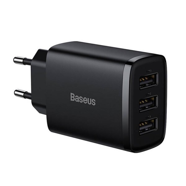 3x USB
