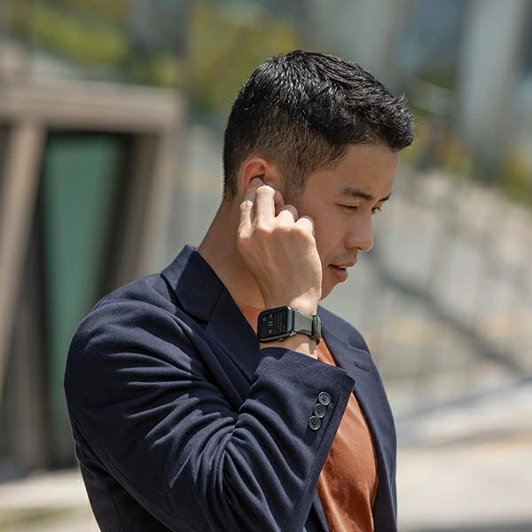 Uniq Linus Apple Watch Series 4/5/6/7/8/SE/SE2/Ultra dirželis 42/44/45mm – Airosoft silikonas juodas/nakties juodas - Image 2