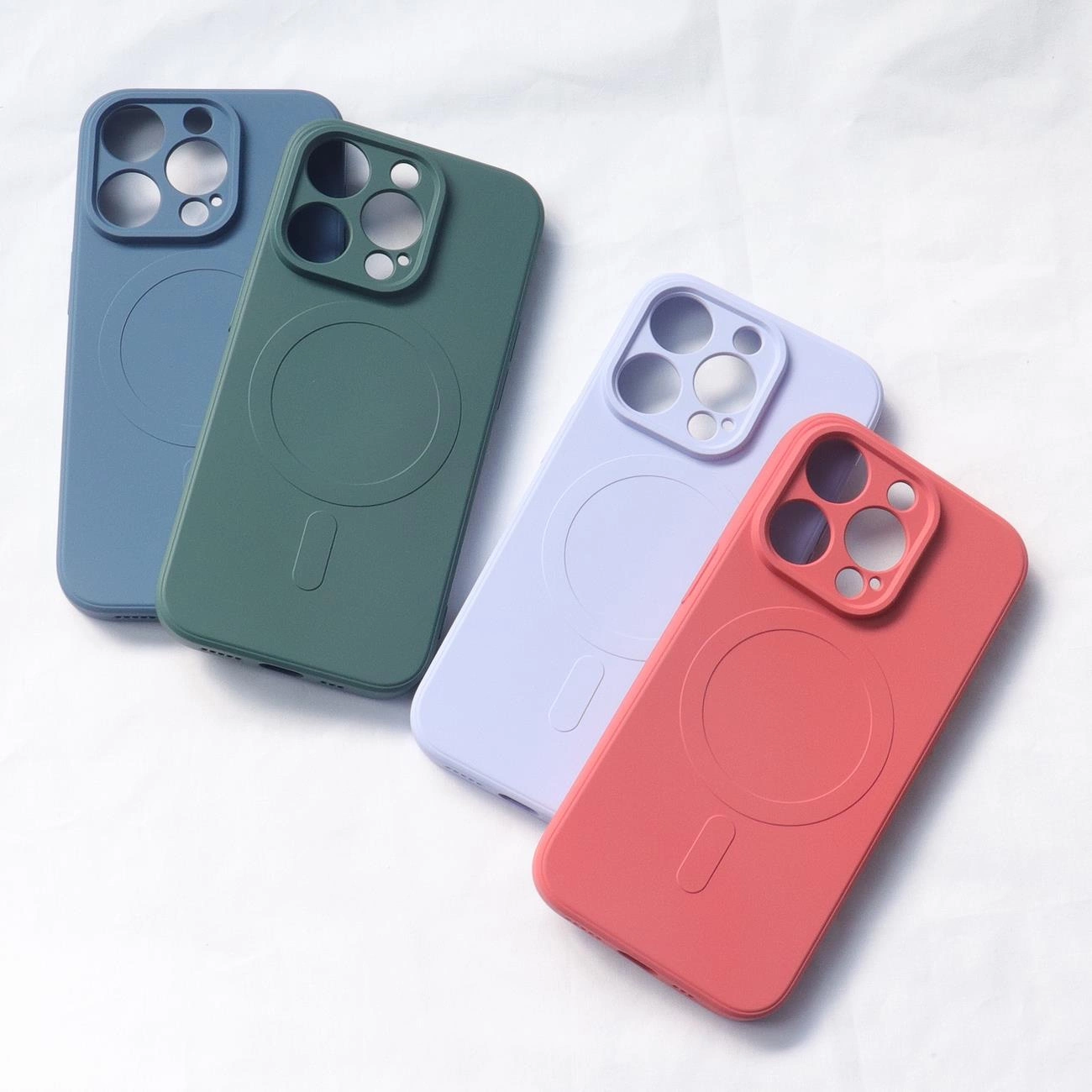 Silikoninis dėklas, suderinamas su MagSafe iPhone 15 Pro Max – tamsiai mėlynas - Image 2