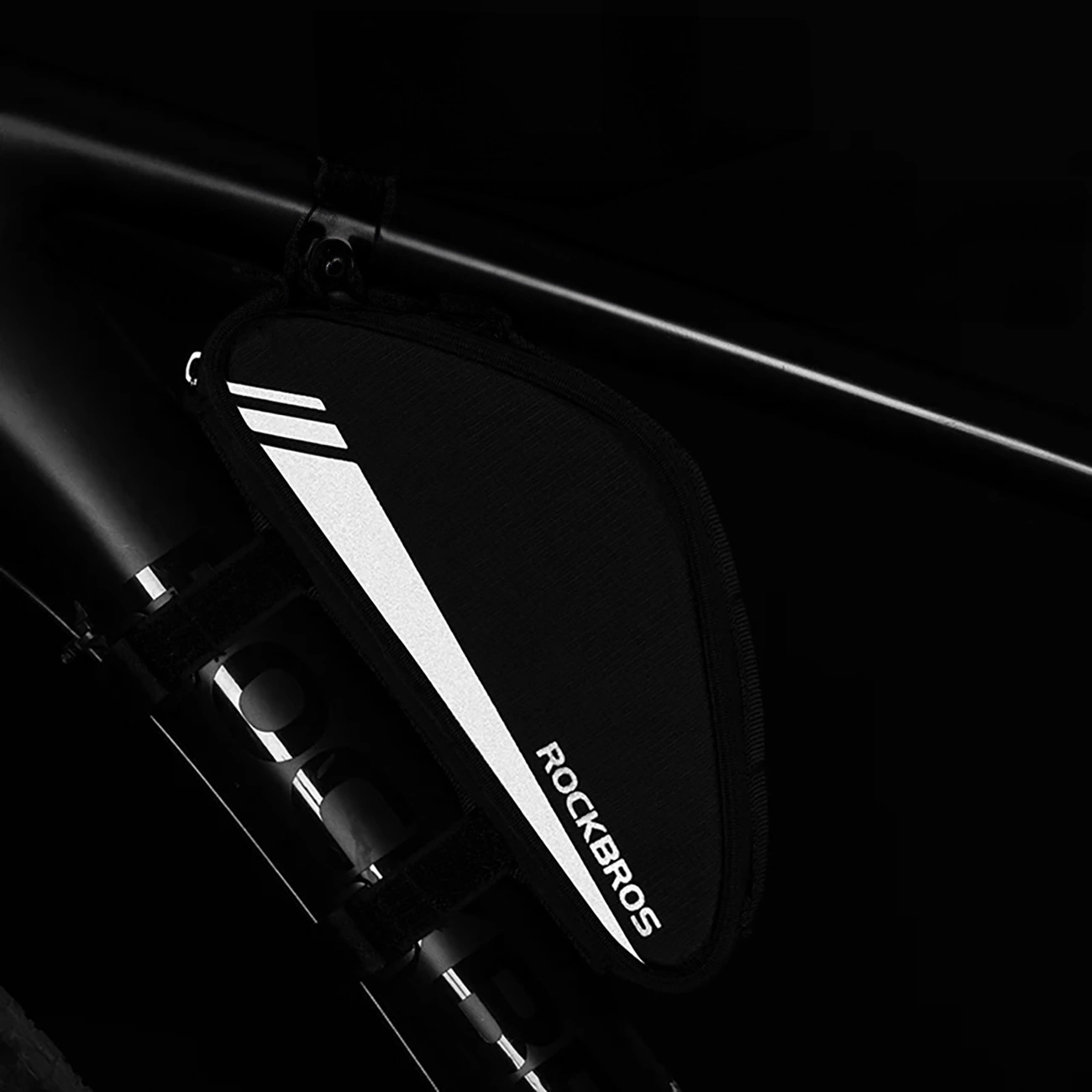 Rockbros B55-BK dviračio rėmo krepšys 0,7 l – juodas - Image 9
