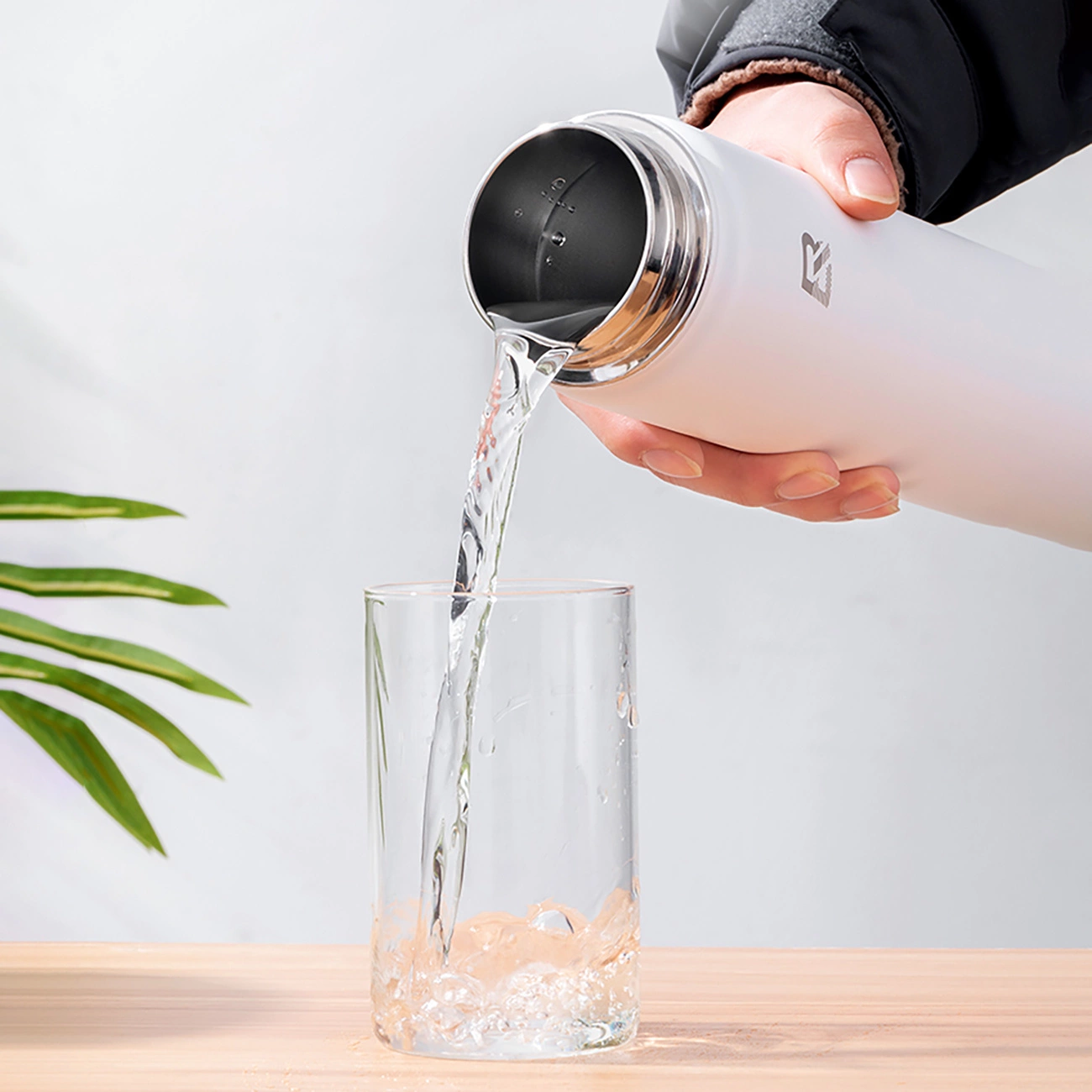 Rockbros 35210029006 dviračio gertuvės termo butelis 650 ml – baltas - Image 13