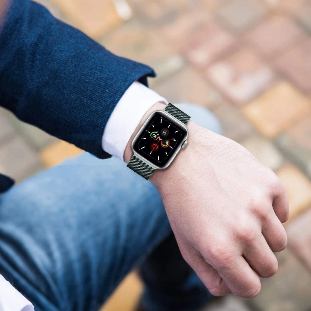 Tech-Protect MilaneseBand Apple Watch 4 / 5 / 6 / 7 / 8 / 9 / SE / Ultra 1 / 2 (42/44/45/49 mm) - juodas - Image 2