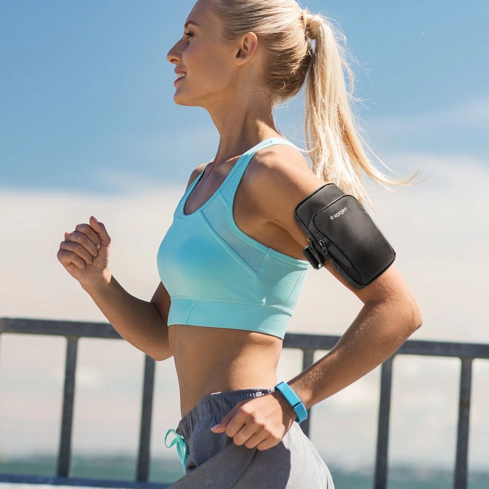 Spigen Dynamic Shield A702 rankos juosta – juoda - Image 5