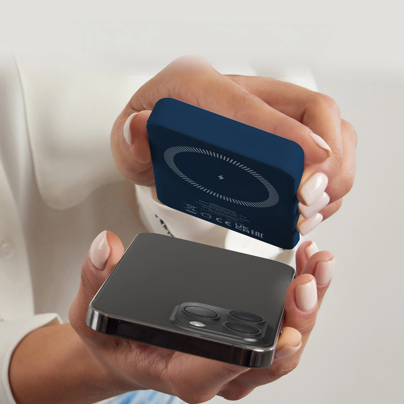 SBS TEBB5000MAG1CB galios bankas 5000 mAh suderinamas su MagSafe – mėlynas - Image 6