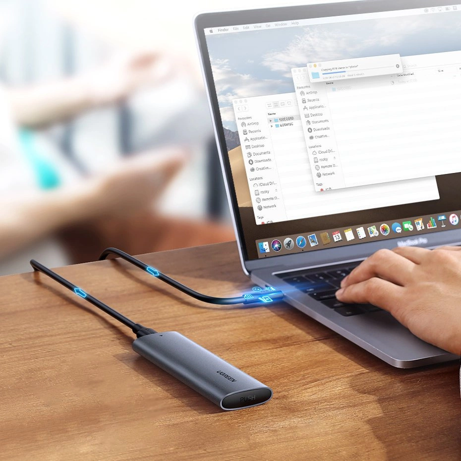 Ugreen M.2 SSD dėklas USB 3.2 Gen 2 diskui (SuperSpeed USB 10 Gbps) + USB Type C kabelis 0.5m pilkas (CM400 10902) - Image 3