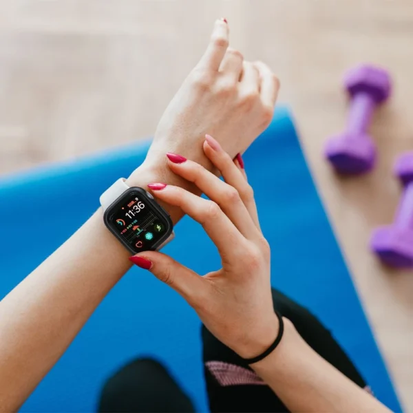 Spigen Thin Fit dėklas Apple Watch 7 / 8 (45mm) - juodas - Image 14