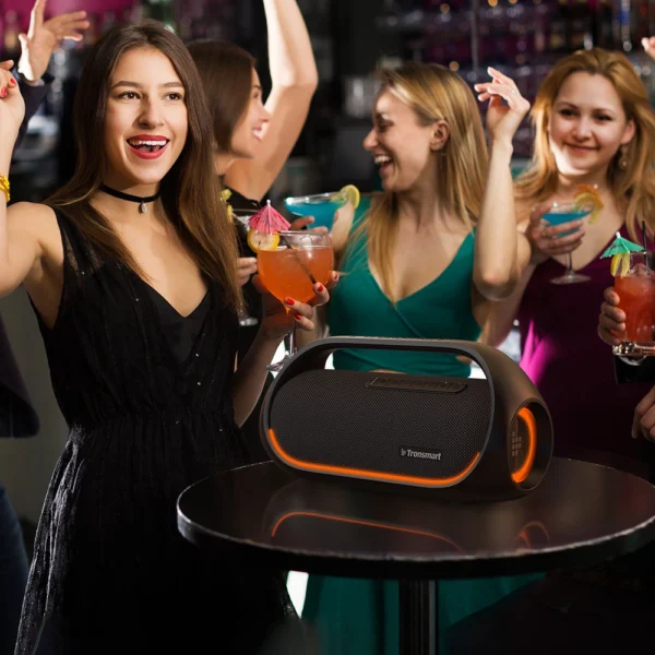 Tronsmart Bang vandeniui atsparus belaidis Bluetooth garsiakalbis 60W su Powerbank funkcija juodas (723928) - Image 11