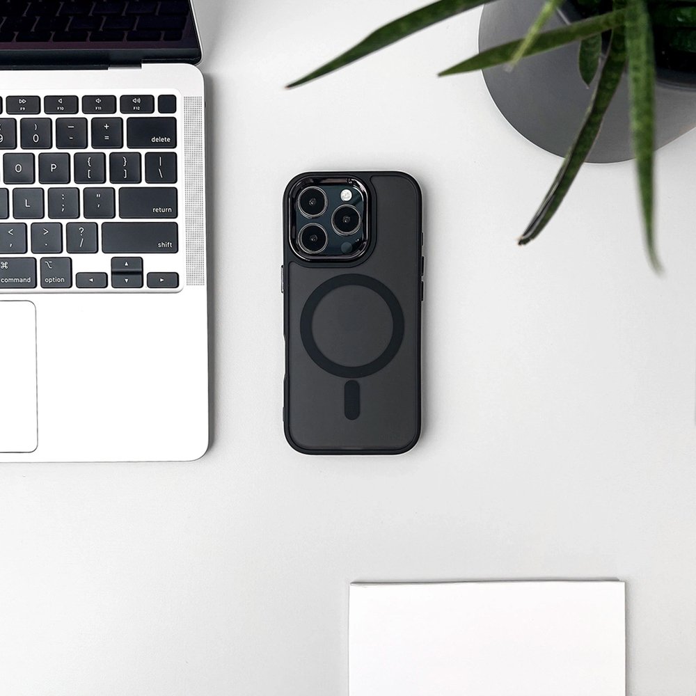 Blizgus dėklas, suderinamas su MagSafe, iPhone 17 Pro – juodas - Image 6