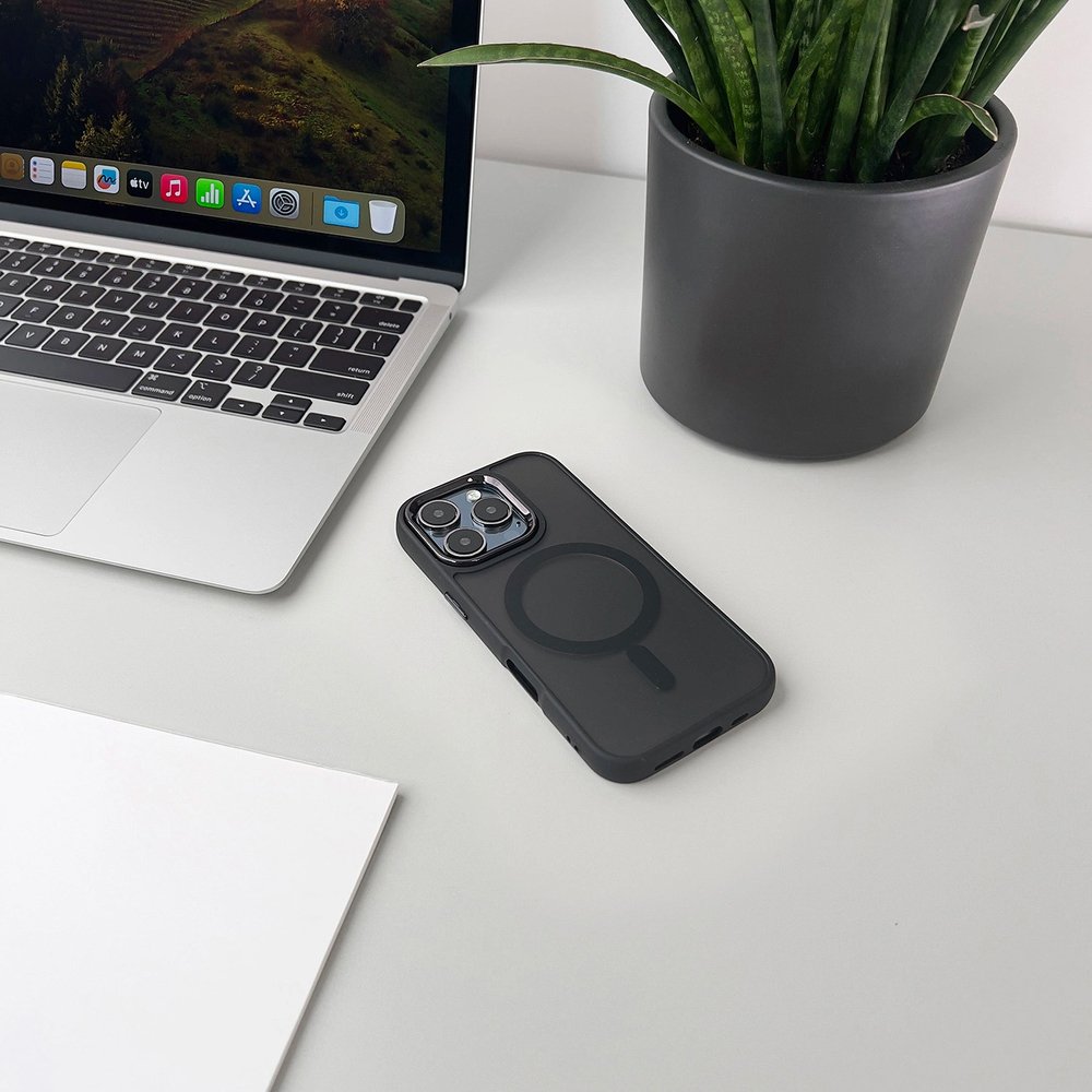 Madingas dėklas, suderinamas su MagSafe, iPhone 17 Pro Max – juodas - Image 4