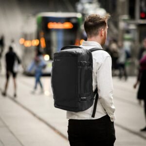 Tech-Protect Defender S40 kuprinė, skirta Ryanair ir Wizzar, 20 l