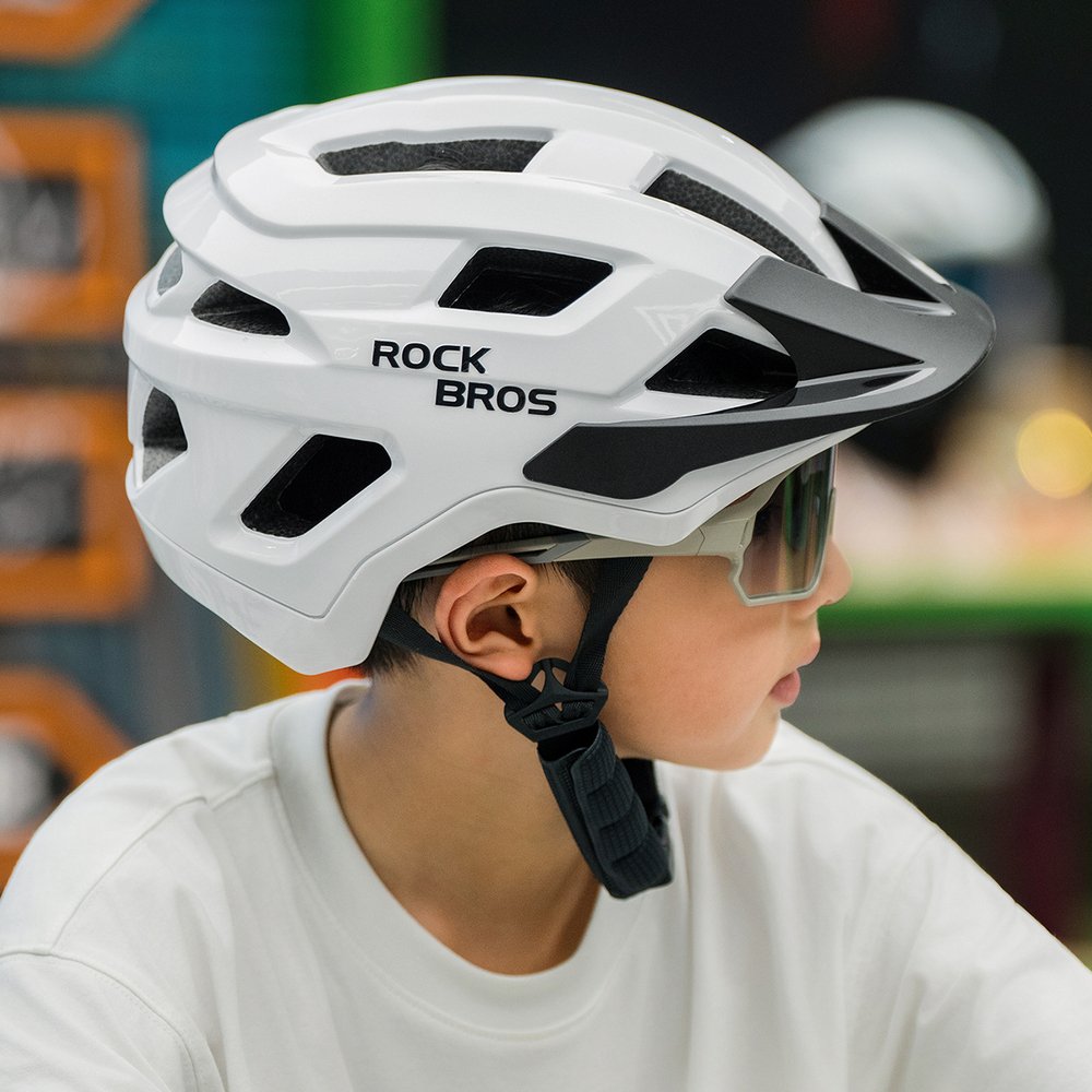 Rockbros LK-67 jaunimo dviračio šalmas su nuimamu skydeliu, 54–58 cm – baltas - Image 3