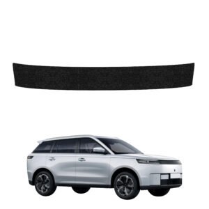 Juoda techninė apsauginė danga bagažinės slenksčiui Jaecoo E5 (2025-2026) GRIZZ HeavyDuty Black
