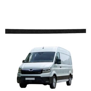 Juoda techninė apsauginė danga dešiniajam krovininių durų slenksčiui MAN TGE (2016-2026) GRIZZ HeavyDuty Black